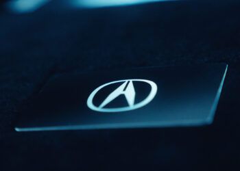 A la venta el primer coche eléctrico de Acura, un SUV con 500 CV y 500 km de autonomía