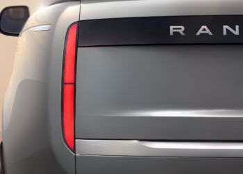 El Range Rover eléctrico demuestra lo que vale incluso a 40 grados bajo cero