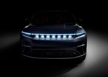 Jeep revela la primera imagen del Wagoneer S eléctrico y confirma sus 600 CV