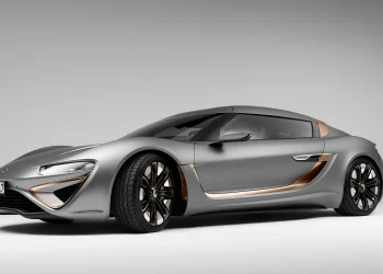 Baterías de flujo, la tecnología que se basa en agua salada y puede acabar con el coche eléctrico y tal y como lo conocemos