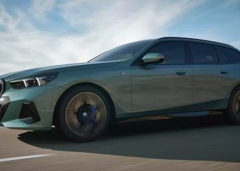 Un coche eléctrico hecho para viajar: 550 km de autonomía y 570 litros de maletero