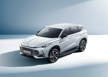 MG HS PHEV 2025