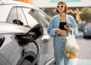 No es consuelo, pero la falta de cargadores no afecta solo a España