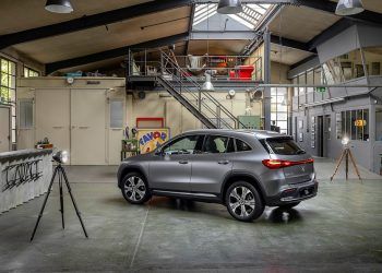Todos los coches eléctricos de Mercedes para 2024. Comparativa de precios, autonomía y potencia