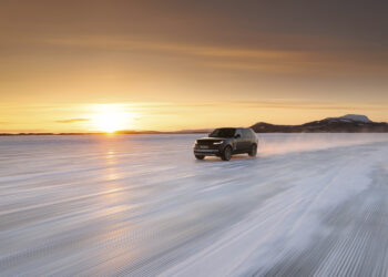 El Range Rover eléctrico demuestra lo que vale incluso a 40 grados bajo cero
