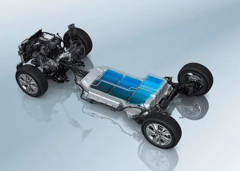 El reemplazo parcial o reacondicionado de baterías reduce notablemente el precio, sobre todo en híbridos y vehículos compactos