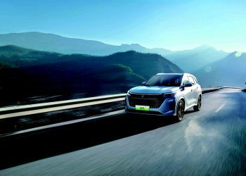 DFSK E5 SUV híbrido enchufable