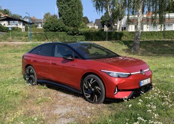 Conducimos el VW ID.7 GTX, ahora más potente y tecnológico