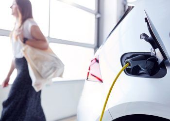 El fabricante que ha superado la barrera de los 9 millones de vehículos enchufables producidos