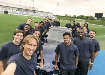 Del BMW XM de Mbappé, al BMW i7 de Vinicius: los jugadores del Real Madrid estrenan coche eléctrico