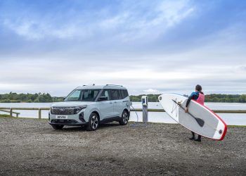 Ford E-Tourneo Courier