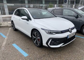 Tras conducir el Volkswagen Golf GTE 2024, tengo tres razones de peso para comprarlo