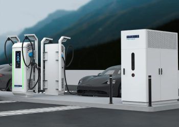 ¿Tienes prisa? Este cargador te da 100 km de autonomía en menos de tres minutos