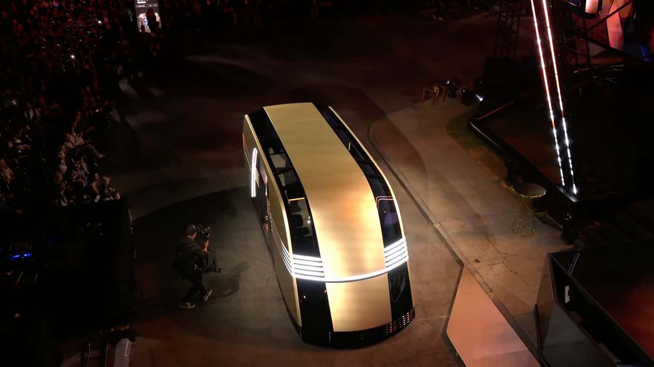 Tesla Robovan, un autobús eléctrico autónomo para 20 personas