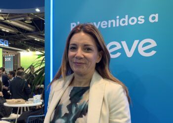 Isabel Gorgoso (Moeve): «Ahora mismo la electrificación es una solución muy real para el transporte de pasajeros»