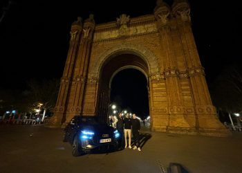 ¿Se puede viajar de Barcelona a París en coche eléctrico?