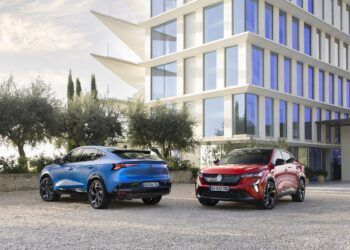 Rafale E-Tech 4x4 300 CV híbrido enchufable