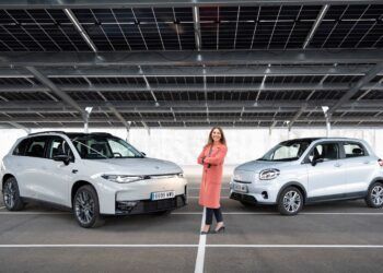 Este es mi veredicto tras conducir los coches chinos de Stellantis: Leapmotor T03 y C10