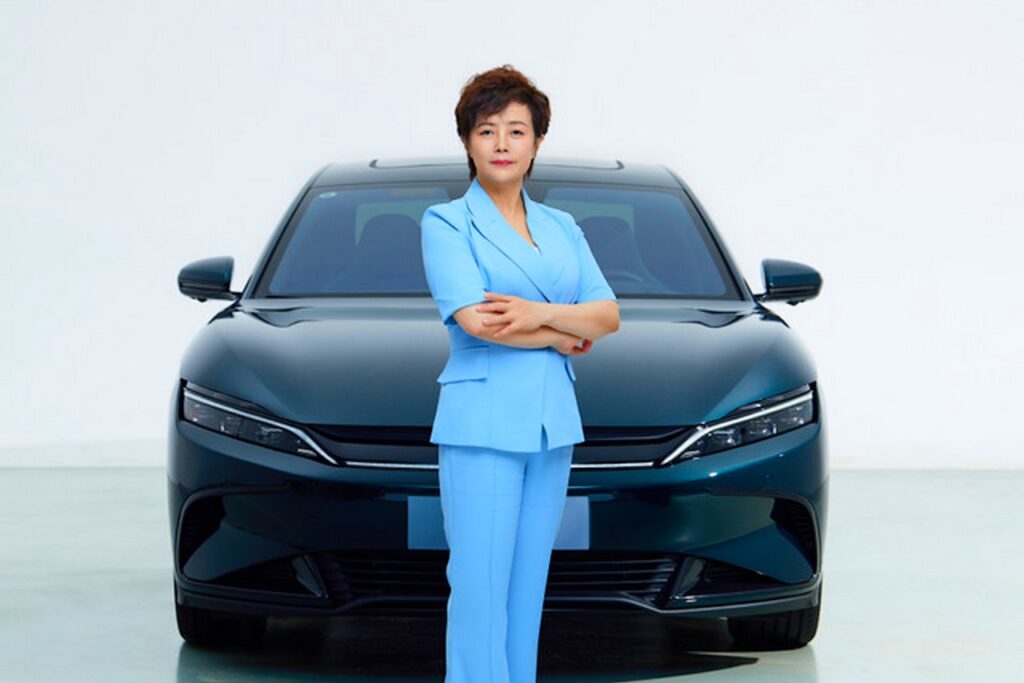 Stella Li vicepresidenta ejecutiva de BYD