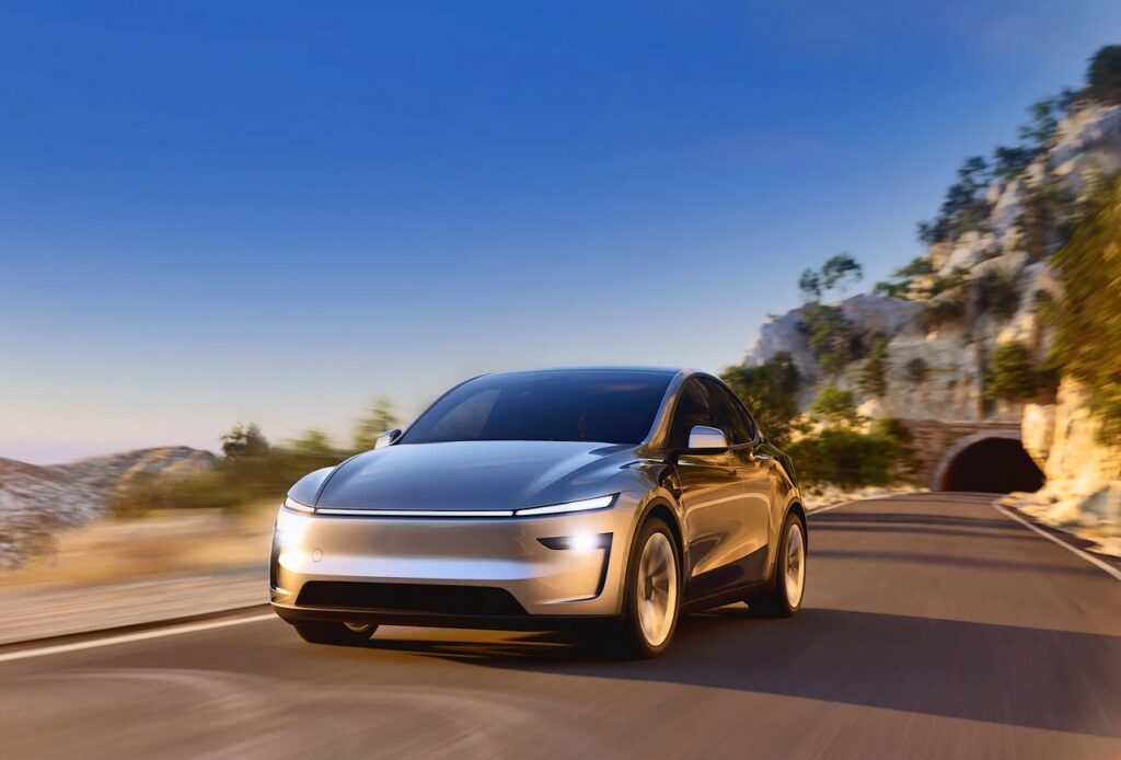 Tesla Model Y 2025