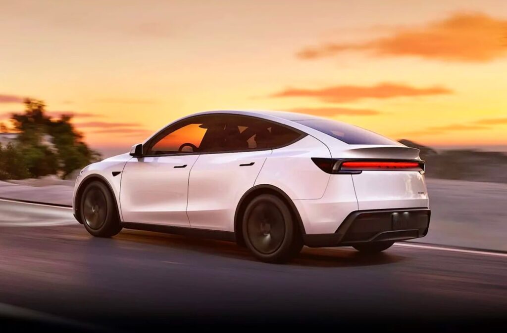Tesla presenta oficialmente en España el Tesla Model Y 2025