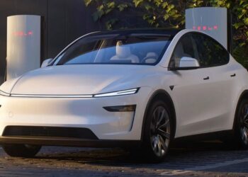 Tesla Model Y 2025
