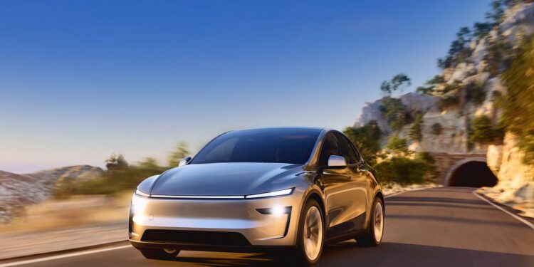 Tesla Model Y 2025