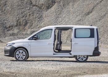 Volkswagen Caddy PHEV, una opción a los comerciales 100% eléctricos