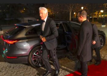 Richard Gere y el Audi A6 Avant e-tron