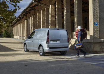 furgonetas híbridas enchufables