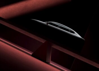 Ojo a estas cifras del Volvo ES90: 700 km de autonomía eléctrica y 300 km en 10 minutos de carga