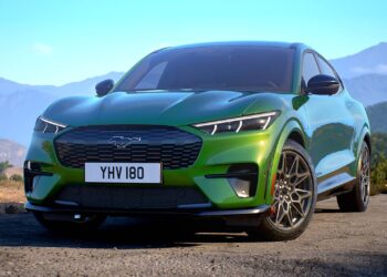 Ford Mustang Mach-E 2025