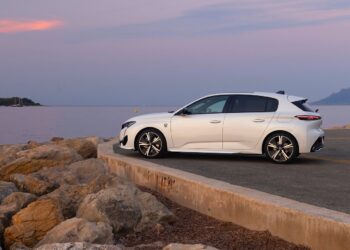 Peugeot híbridos enchufables