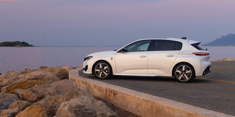 Peugeot híbridos enchufables