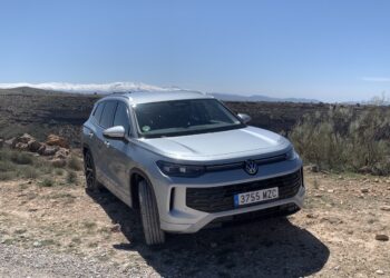 Prueba del Volkswagen Tyron eHybrid en el desierto de Gorafe (Granada)