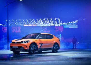 Eric Cantona presume de tener un Ford Capri único en el mundo