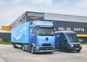 Amazon presume de una flota eléctrica de reparto con vehículos que ni te imaginas