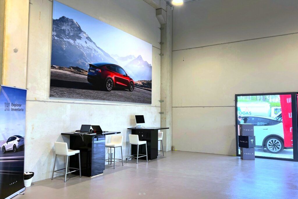 conducción autoservicio Tesla