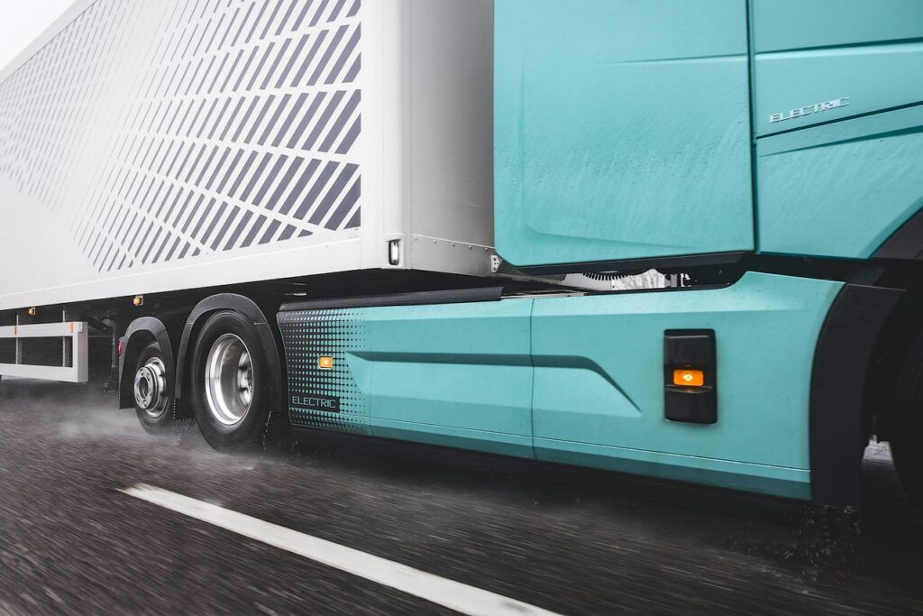 Volvo FH Aero Electric E-axle