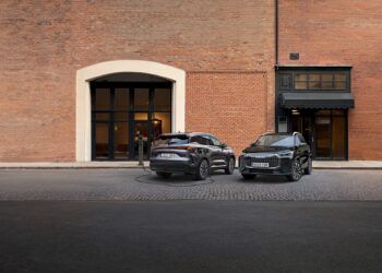 Todo sobre los Ebro s700 y s800 PHEV, los SUV híbridos enchufables que bucan revolucionar el mercado de los SUV en España