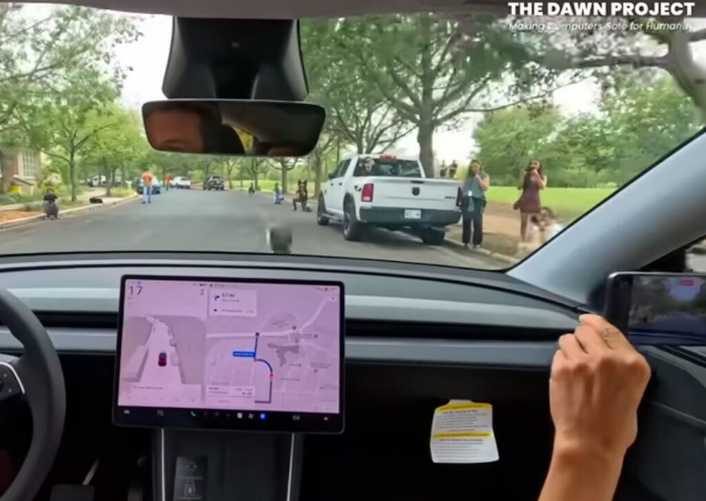 Tesla Model Y autónomo vídeo polémico