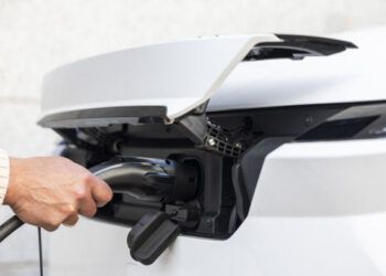 recargar coche eléctrico