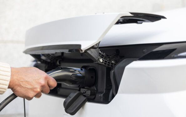 recargar coche eléctrico