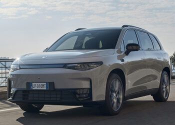 De Oporto a Madrid con el Leapmotor C10 REEV: el SUV que destierra el miedo a quedarse tirado