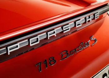 Los 718 Cayman y Boxster eléctricos, más cerca: Porsche ya no acepta pedidos de sus motores de gasolina