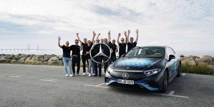 Record de autonomía para el Mercedes EQS con batería de estado sólido