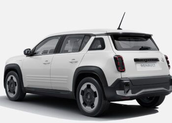 Renault 4 E-Tech Van trasera