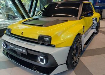 Es espectacular y lo puedes ver en Madrid: el Renault 5 Turbo 3E visita la capital