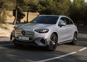 mercedes-benz glc 400 4MATIC electrico movimiento