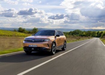 Opel Grandland Electric Long Range